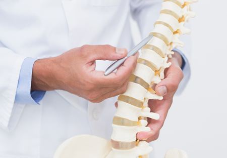 Ozonoterapia nelle patologie dolorose della colonna vertebrale: meccanismo d’azione ed evidenze cliniche